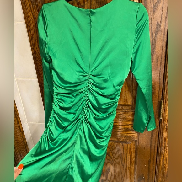 ZARA Vibrant Green Satin Dress - Picture 3 of 6